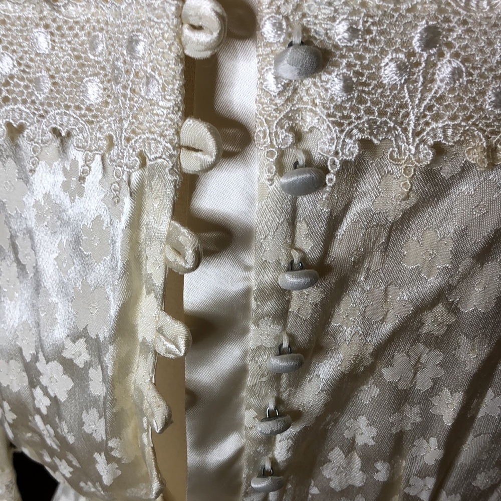 Gunne Sax Bridal Collection Ivory Dress - Picture 12 of 17